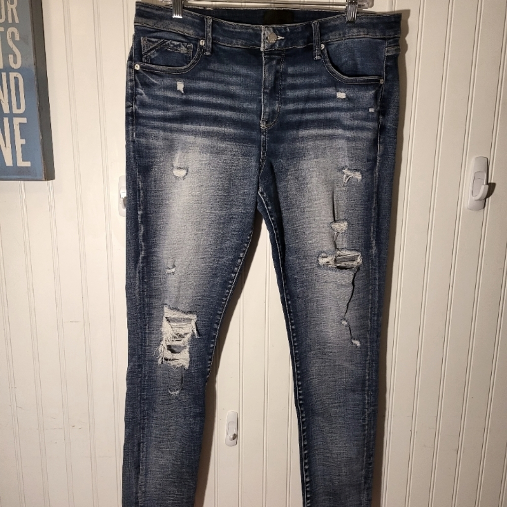 Buckle Black Jeans